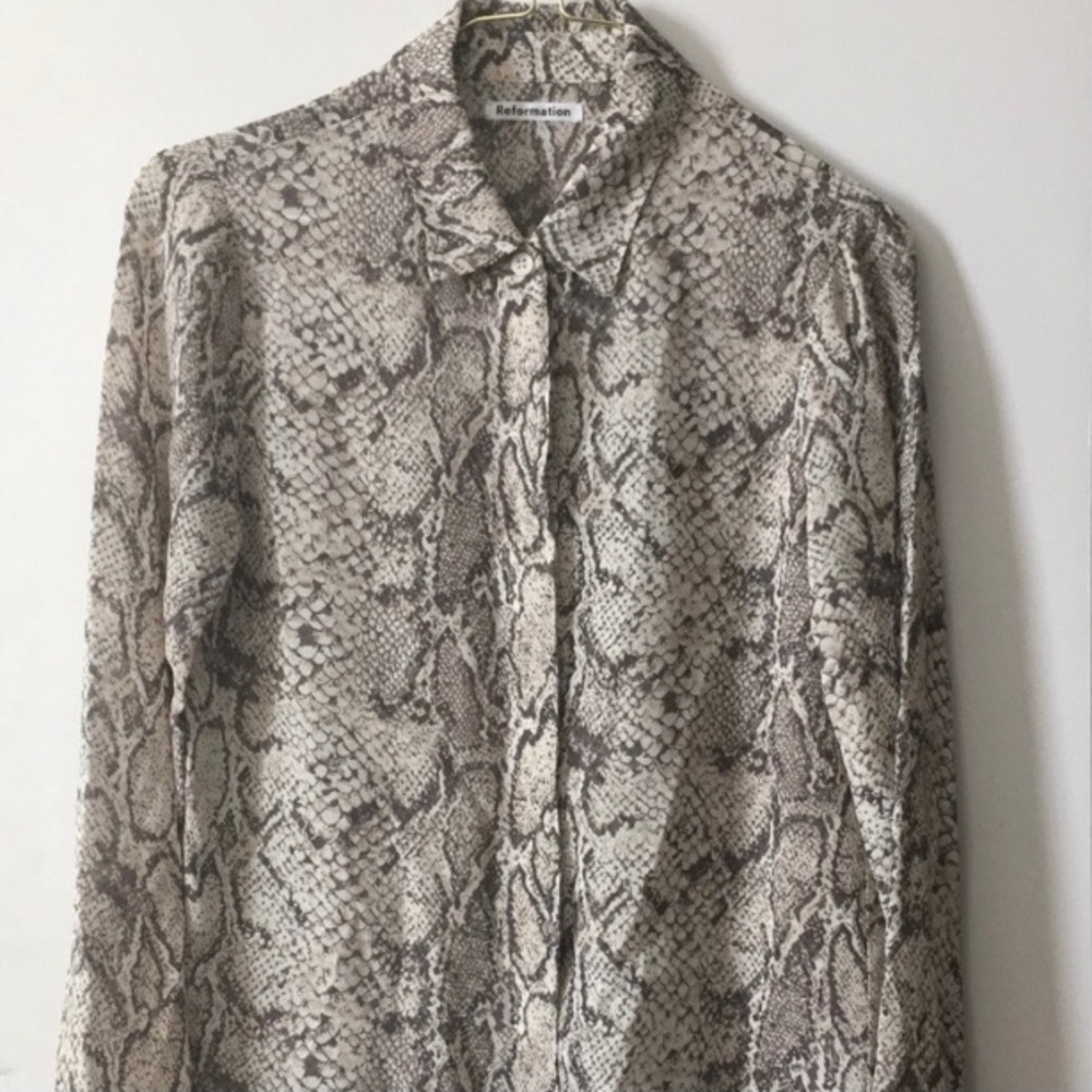 Reformation classic Violet Top in Python - Picture 2 of 6